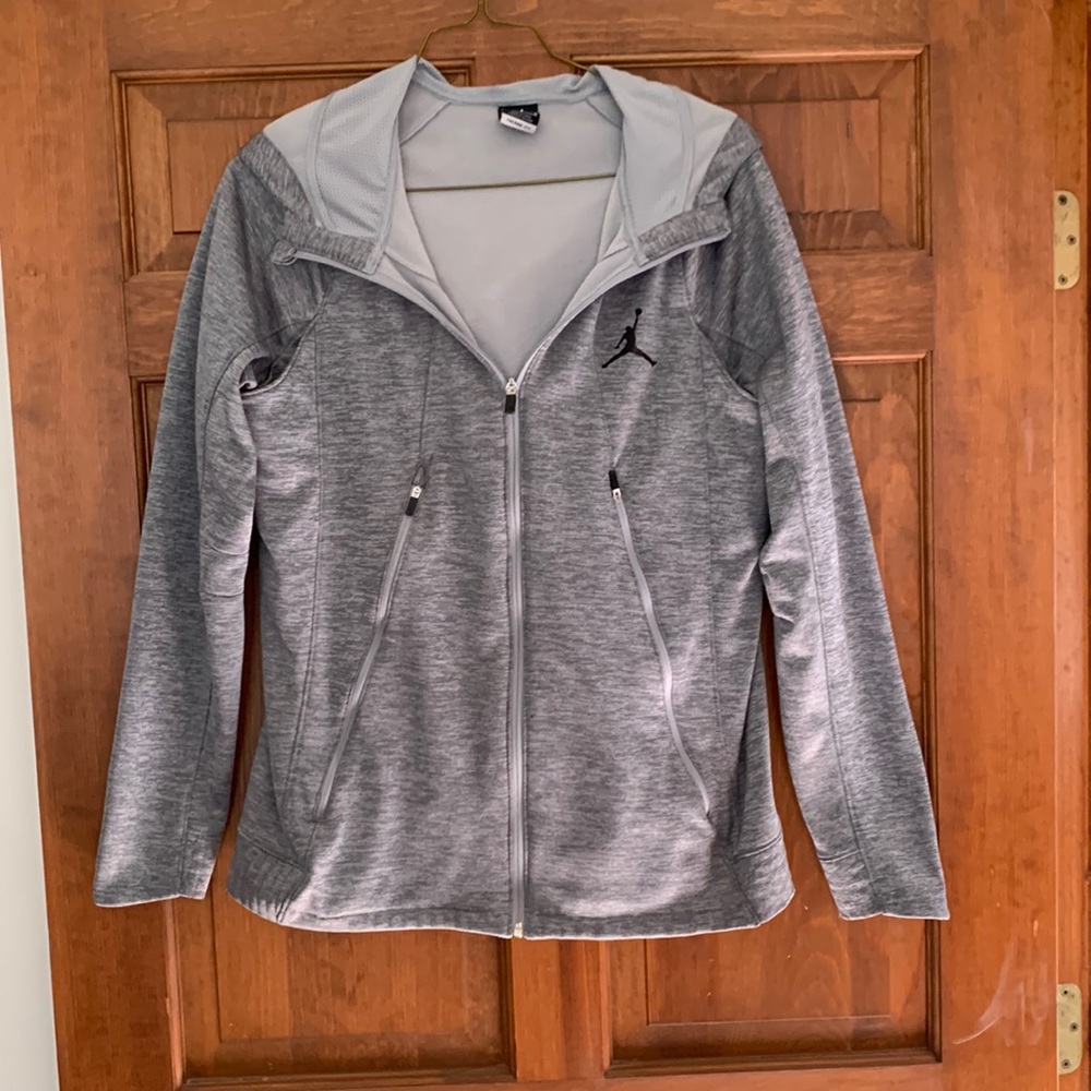 Mens Jordan therms-fit hoodie. Gray with hood and 2 front pockets. Super warm!